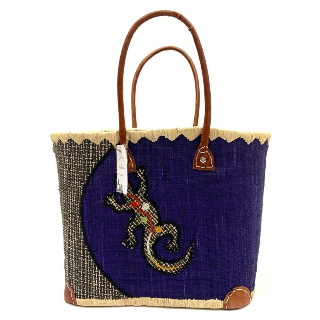 Blue raffia basket for women. With a lizard embroidery on the front and leather handle. Handmade with Love in Madagascar