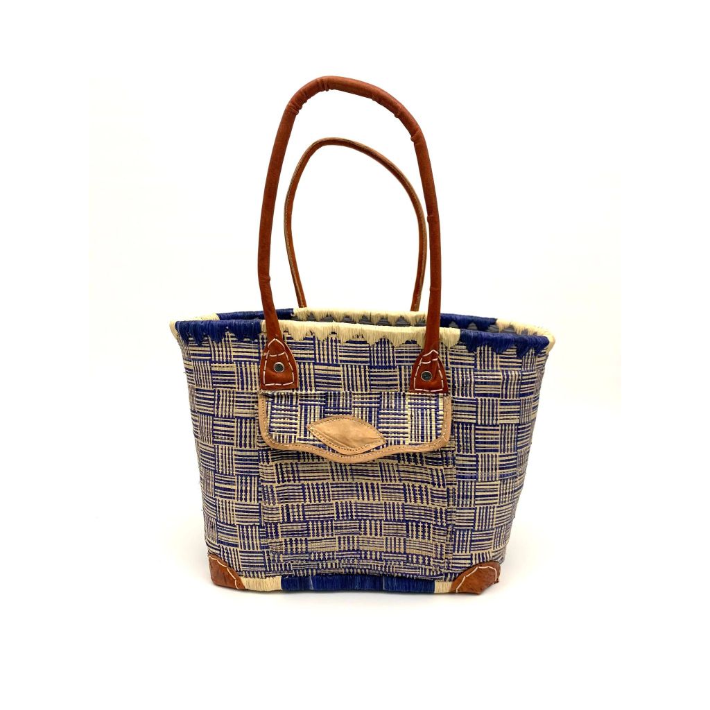 Handmade blue raffia women's classy handbag with outside and inside pockets & leather handle. Made with love in Madagascar