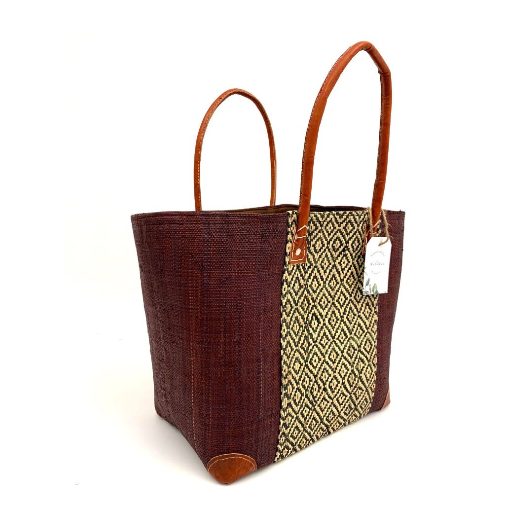 Handmade brown raffia women's classy handbag with boho design,pockets & leather handle. Made in  Madagascar with love