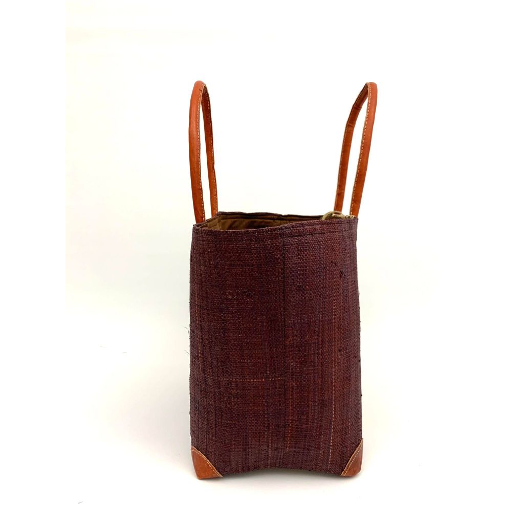 Handmade brown raffia women's classy handbag with boho design,pockets & leather handle. Made in  Madagascar with love